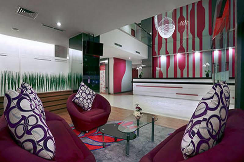 Favehotel Ahmad Yani Бекаси Экстерьер фото